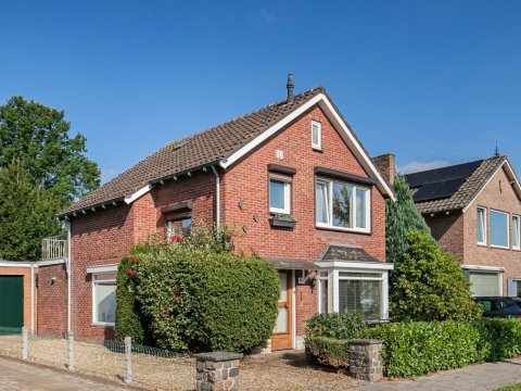  Burg. IJsebaertstraat 19, Sint Jansteen