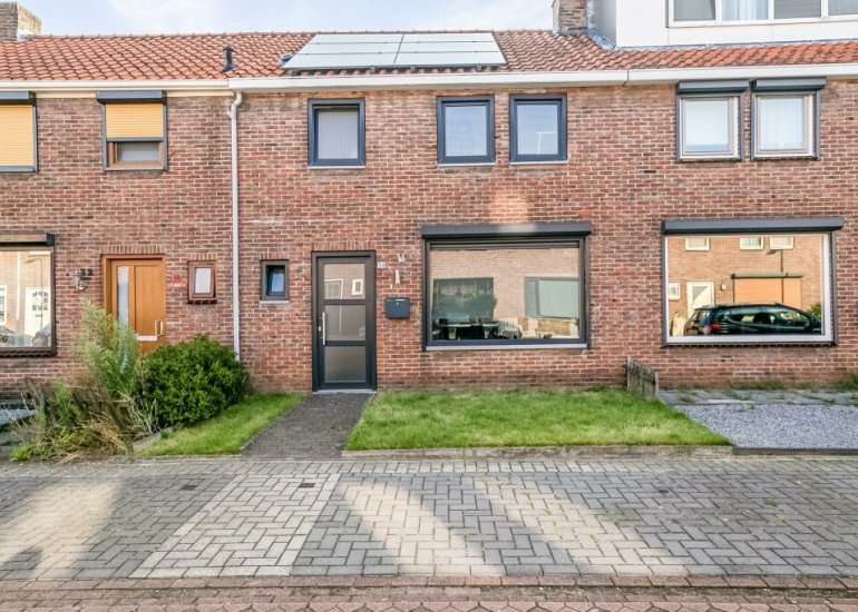  Bernhardstraat 34, Terneuzen