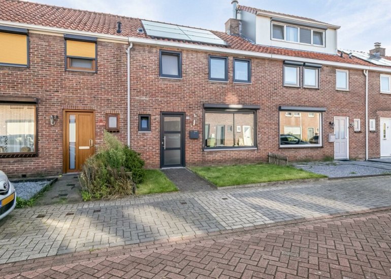  Bernhardstraat 34, Terneuzen