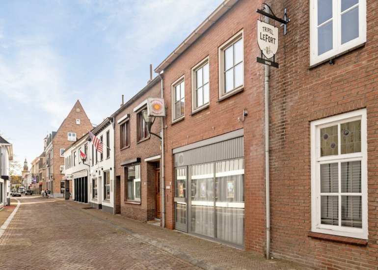  Overdamstraat 11, Hulst